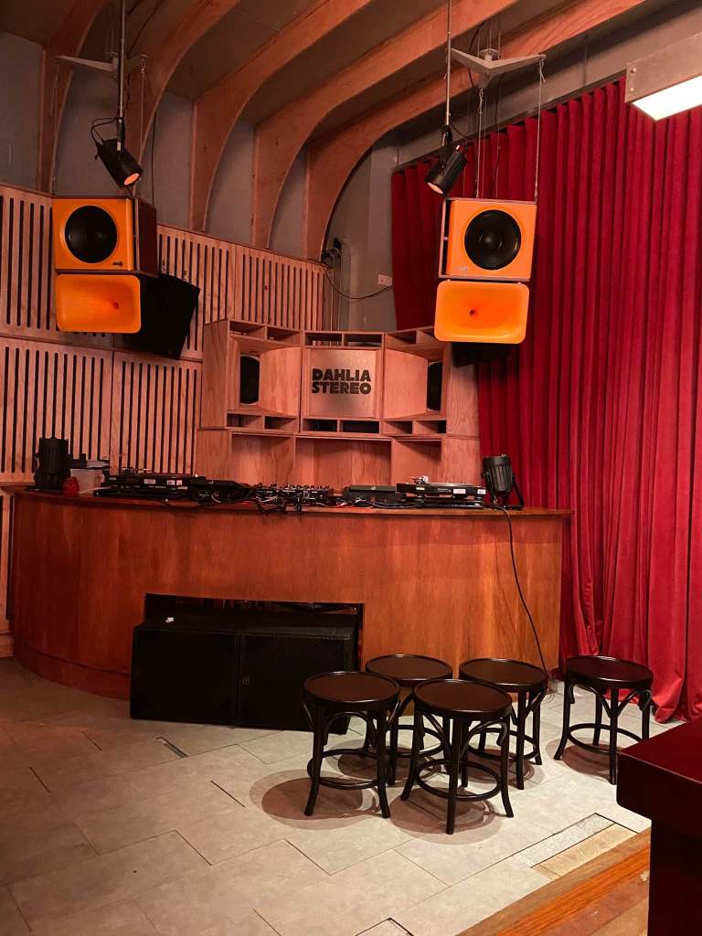 Dahlia Stereo system. The Agaveist.
